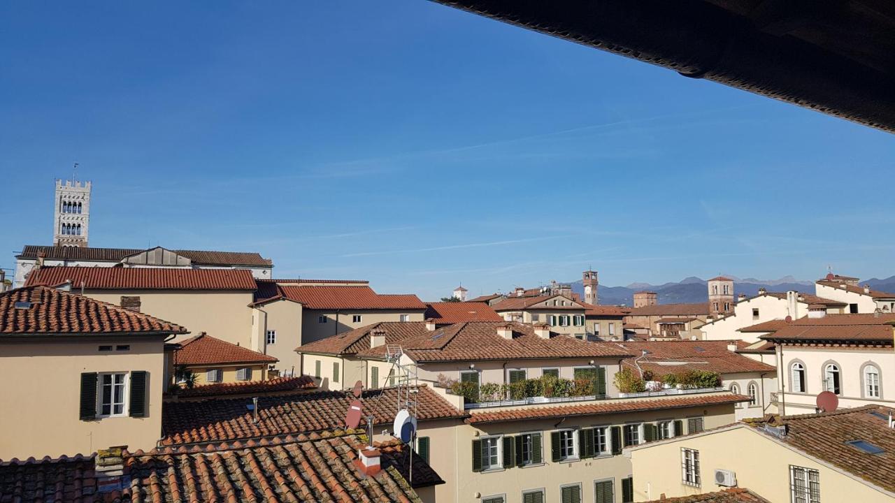 Ferienwohnung La Terrazza Fra Le Torri Lucca Exterior foto