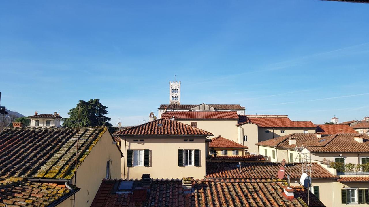 Ferienwohnung La Terrazza Fra Le Torri Lucca Exterior foto
