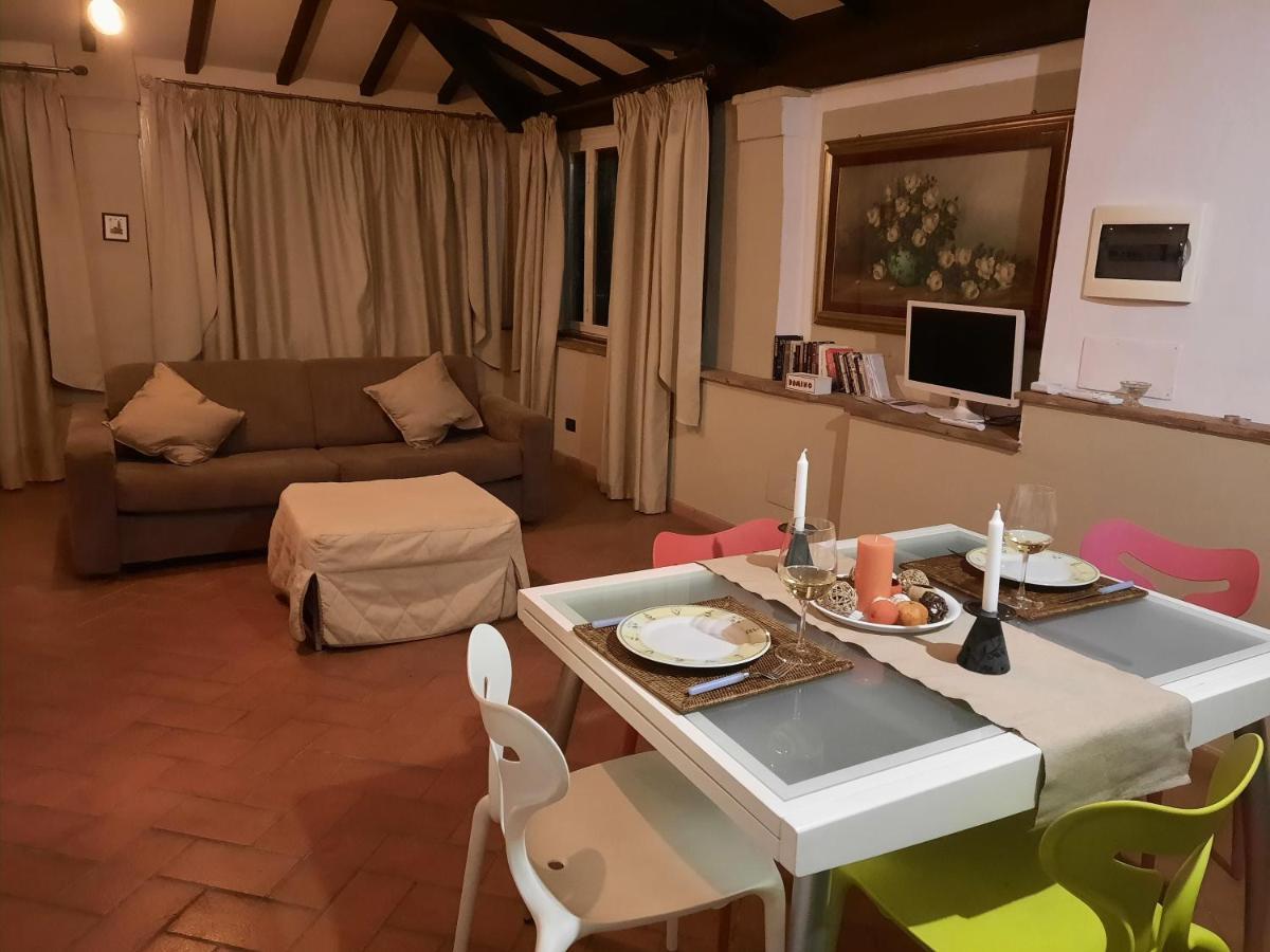 Ferienwohnung La Terrazza Fra Le Torri Lucca Exterior foto